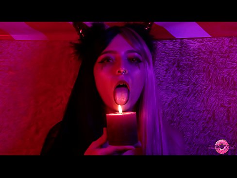 ❤️ Strastveno pušenje od seksi sukubusa s ispunjenim ustima ❌ Samo porno kod nas ☑