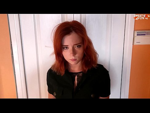 ❤️ Zaštitar kaznio zgodnu ženu zbog krađe - sperma u usta ❌ Samo porno kod nas ☑